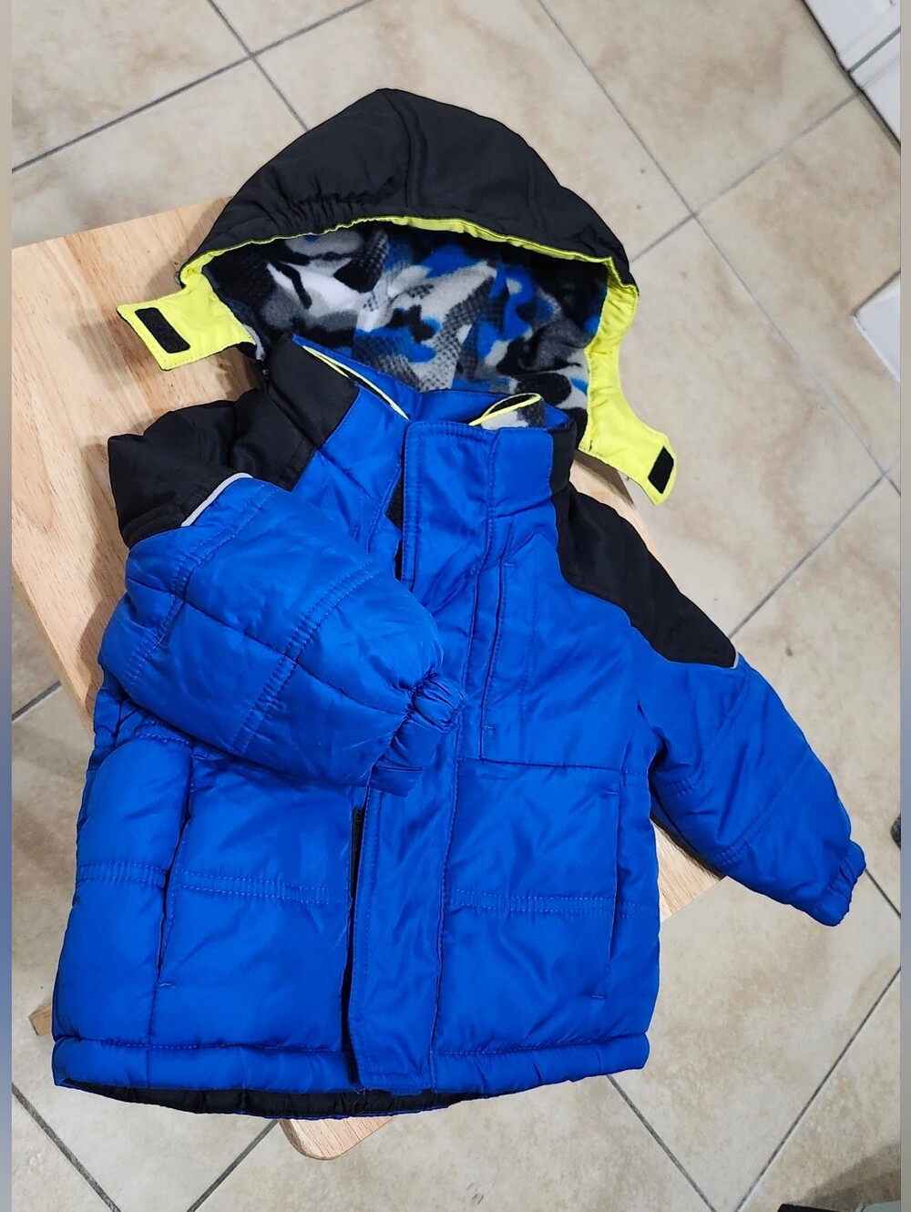 ZeroXposur Blue and Black Kids Puffer Jacket with Yellow Trim